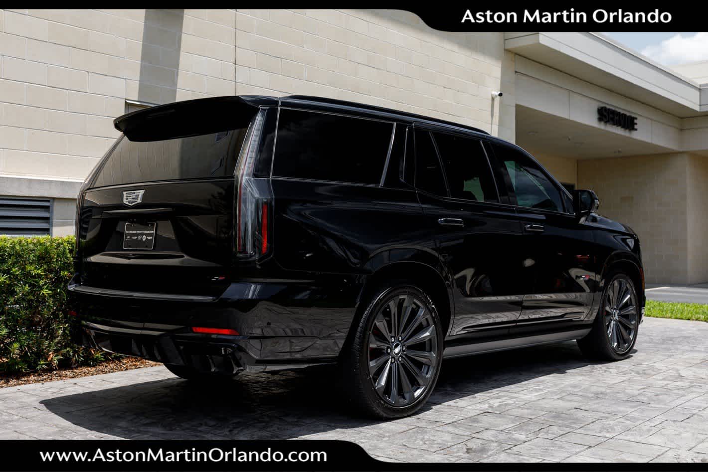 2025 Cadillac Escalade AWD V-Series