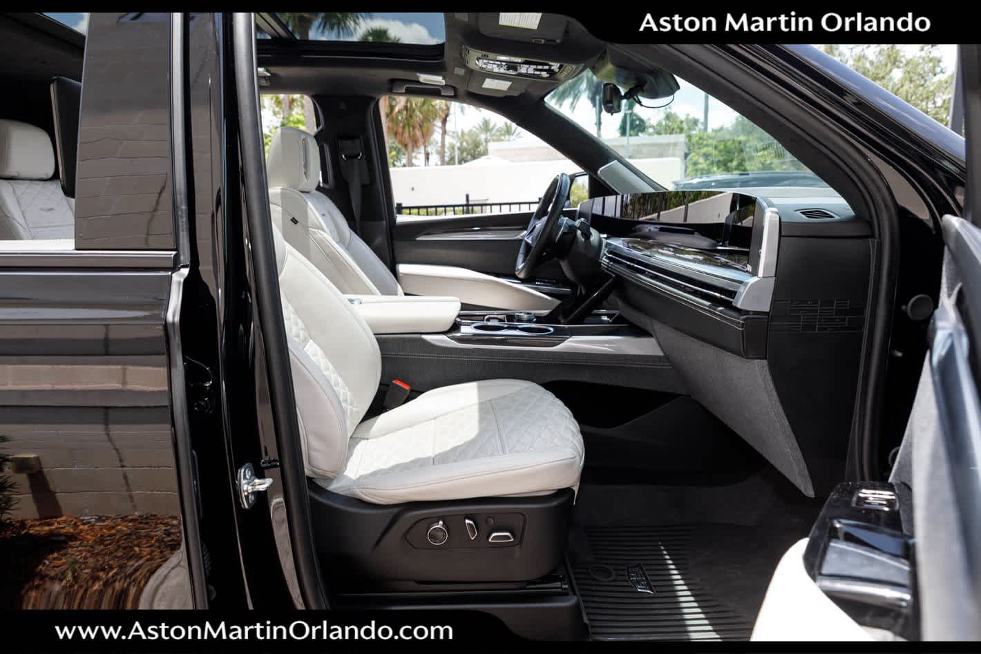 2025 Cadillac Escalade AWD V-Series