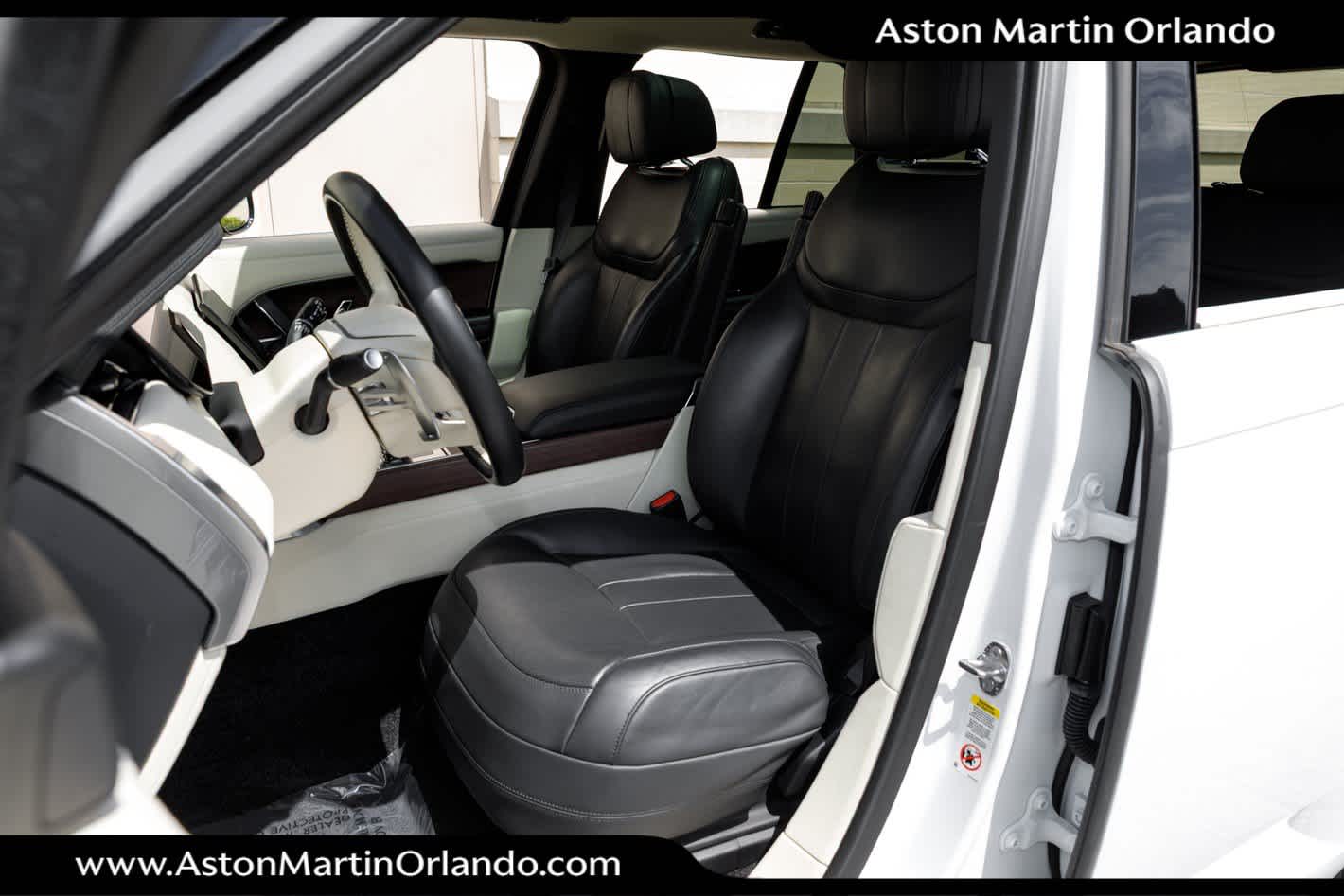 2023 Land Rover Range Rover SE