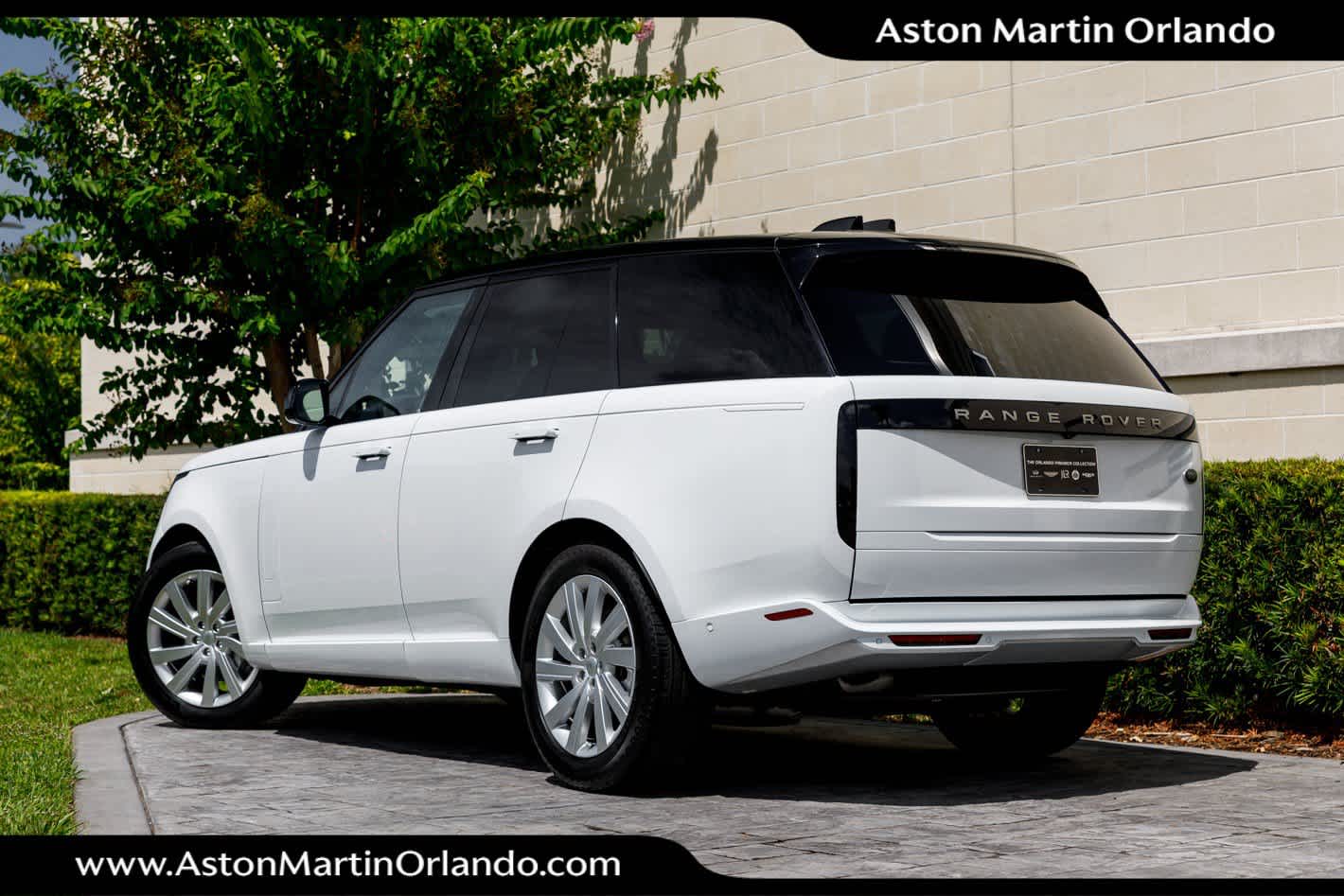 2023 Land Rover Range Rover SE