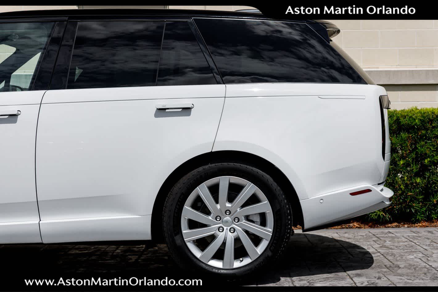 2023 Land Rover Range Rover SE