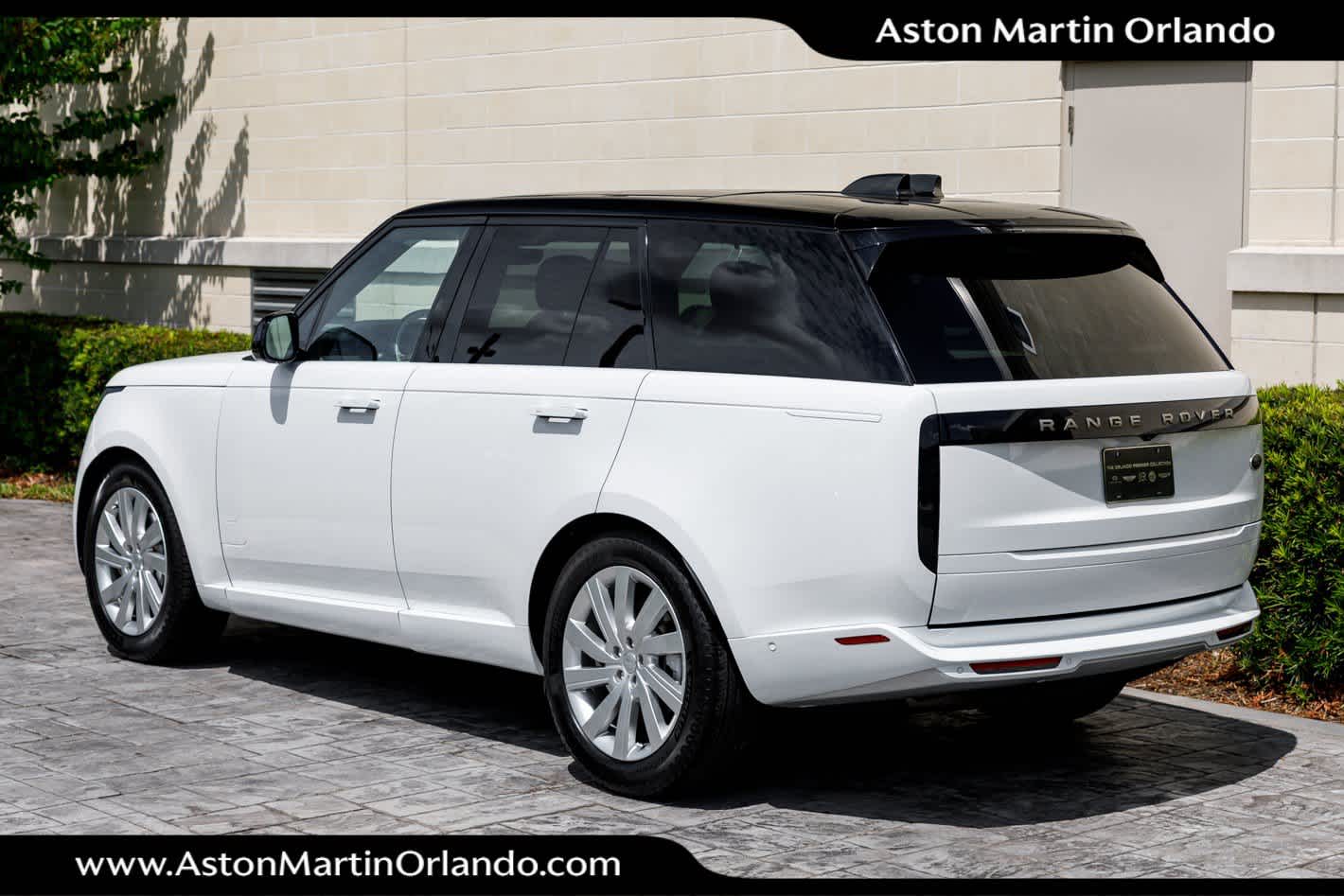 2023 Land Rover Range Rover SE