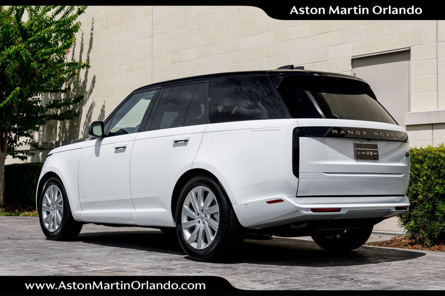 2023 Land Rover Range Rover SE