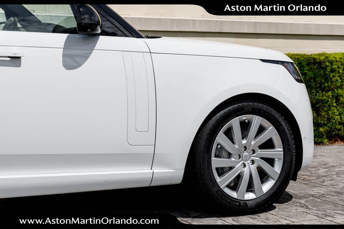 2023 Land Rover Range Rover SE