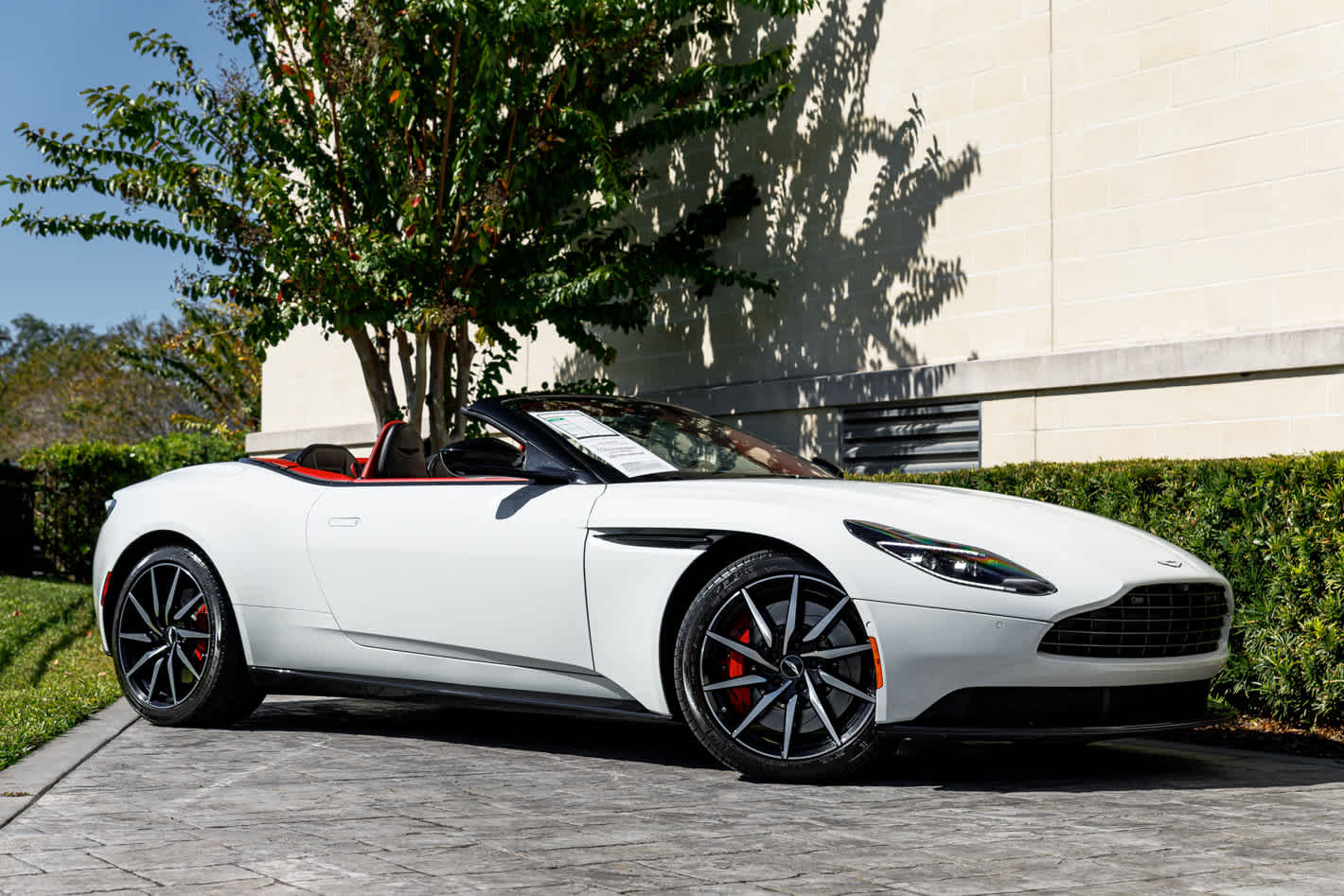 2019 Aston Martin DB11 Volante
