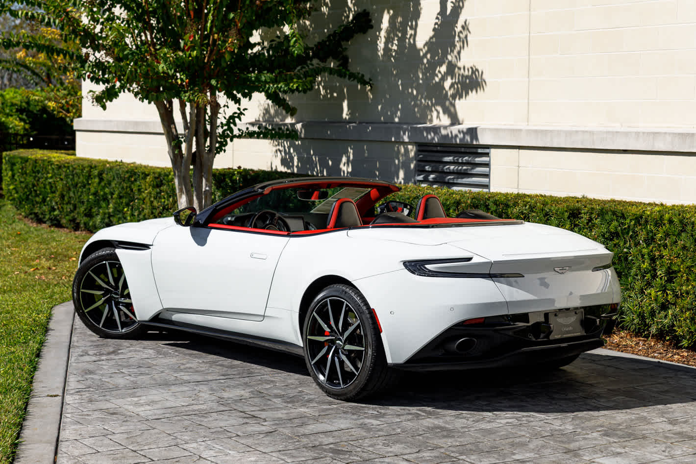 2019 Aston Martin DB11 Volante