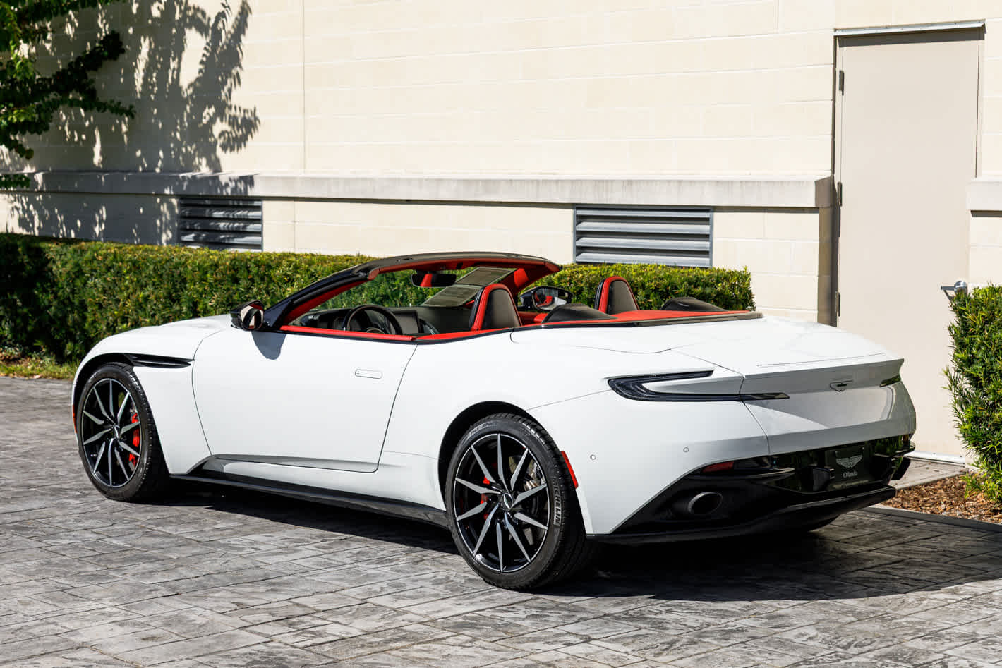 2019 Aston Martin DB11 Volante