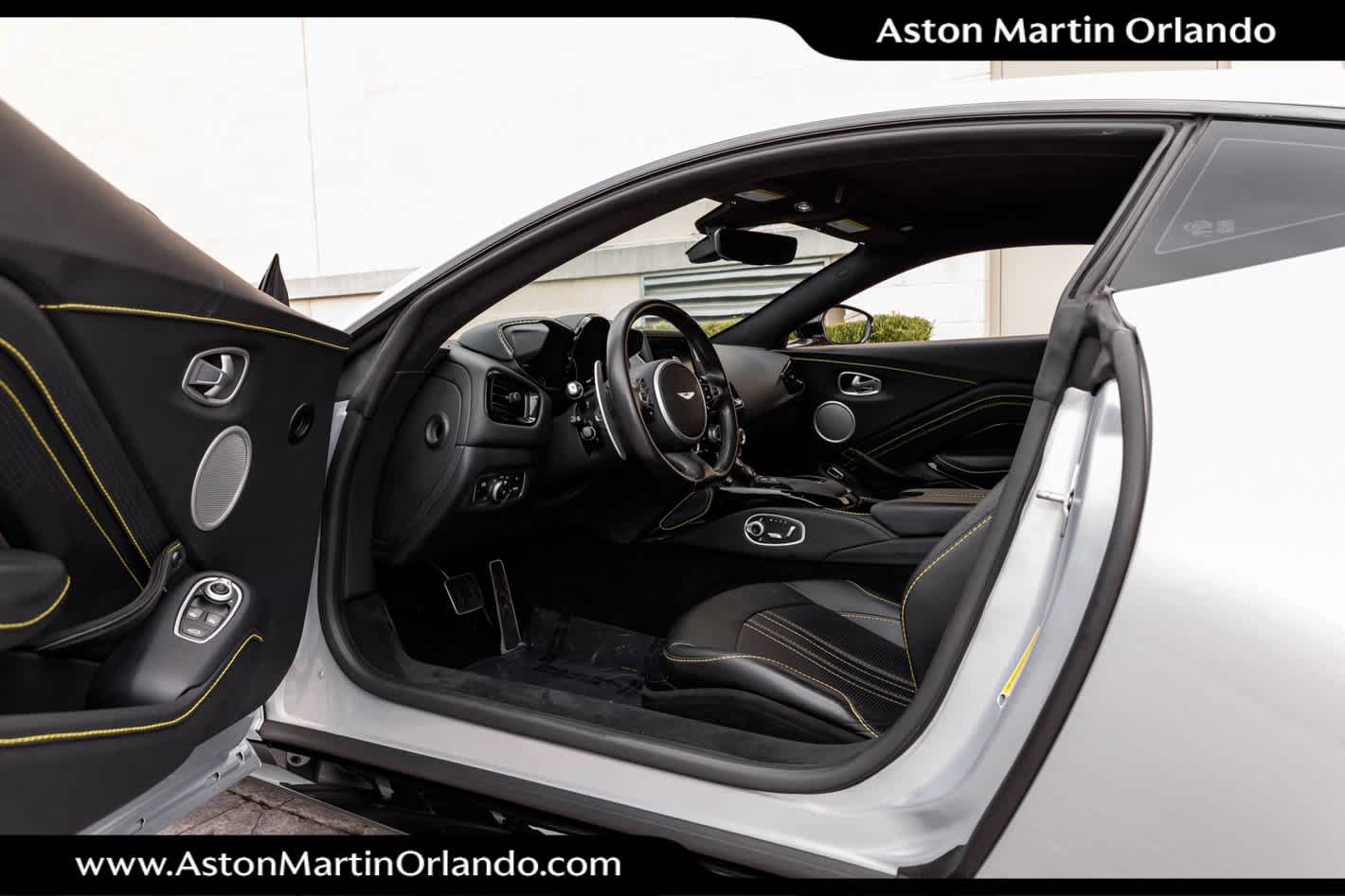 2022 Aston Martin Vantage Coupe