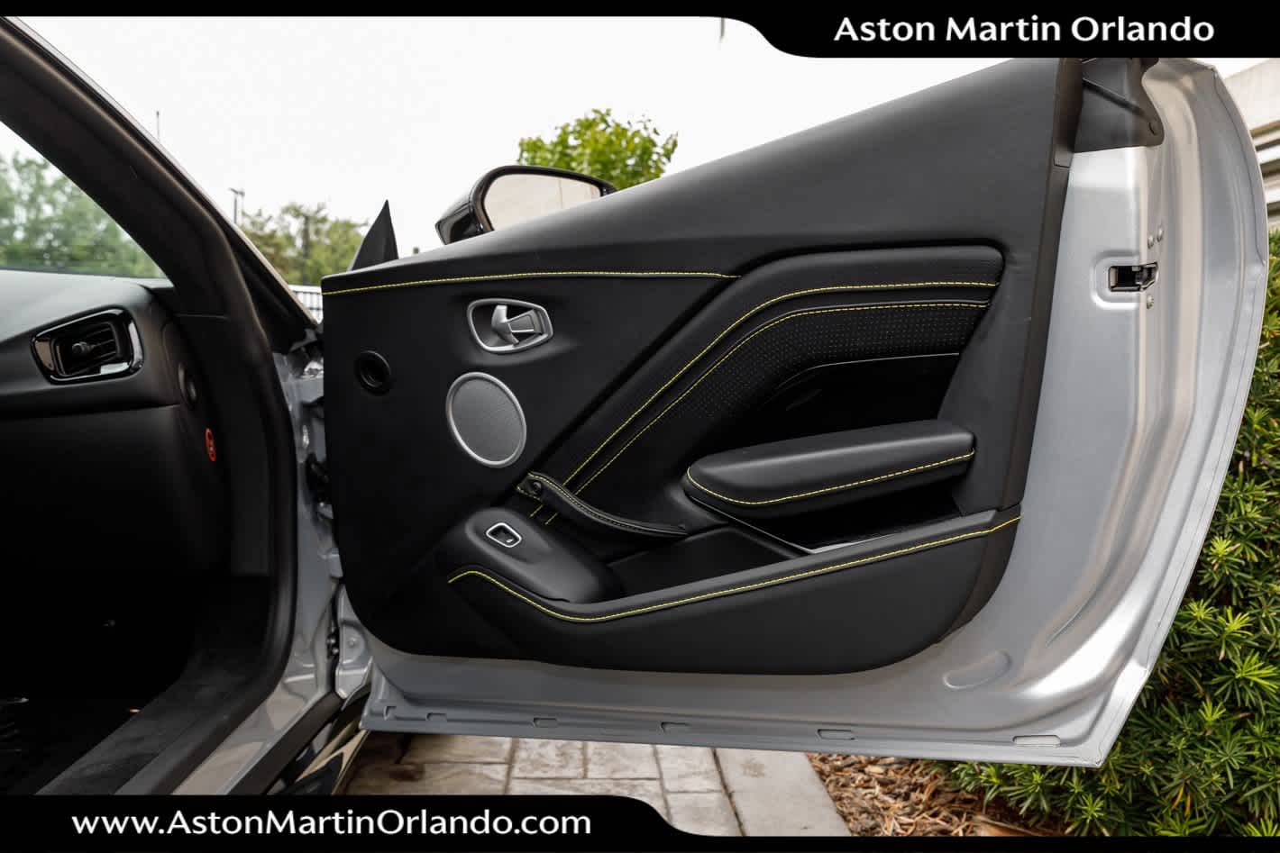 2022 Aston Martin Vantage Coupe