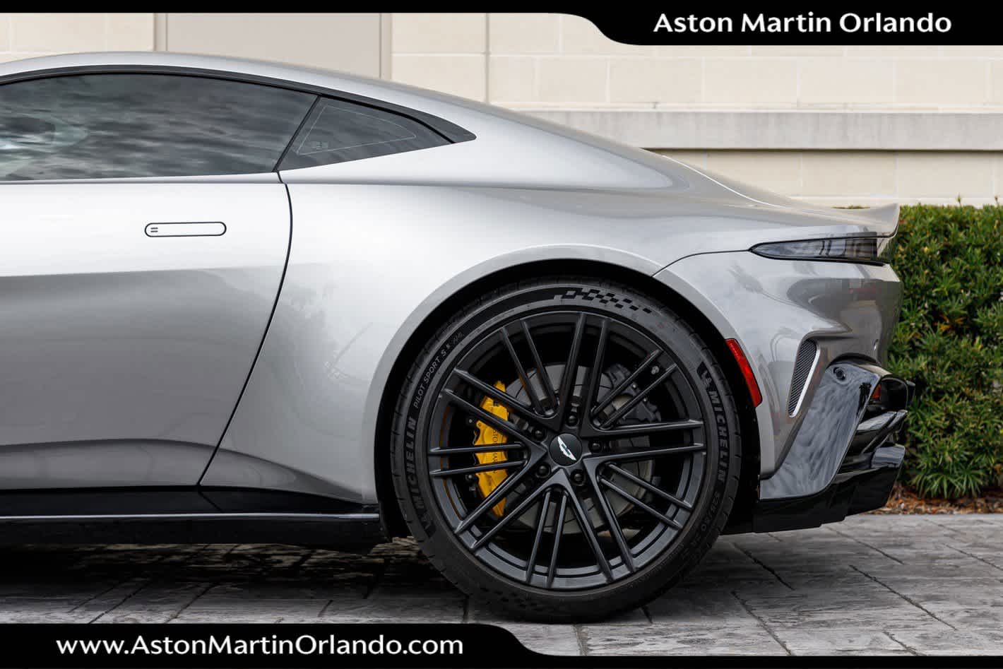2025 Aston Martin Vantage Coupe