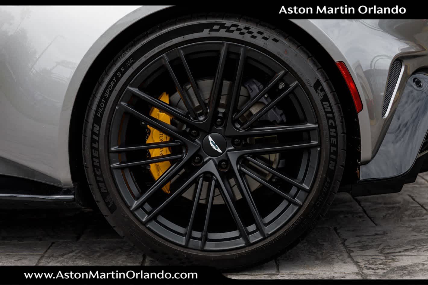 2025 Aston Martin Vantage Coupe