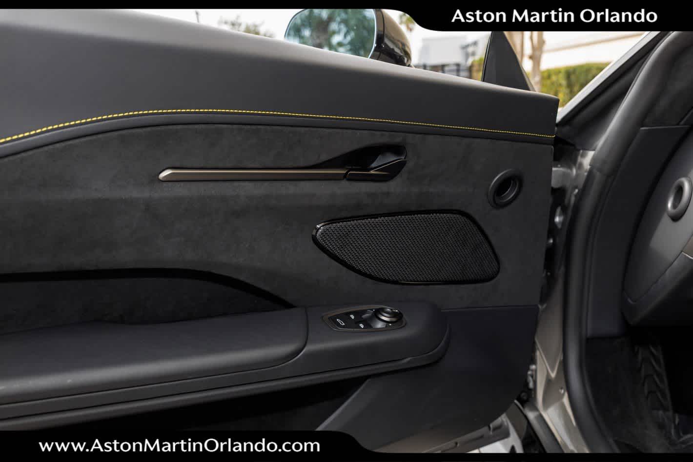 2025 Aston Martin Vantage Coupe