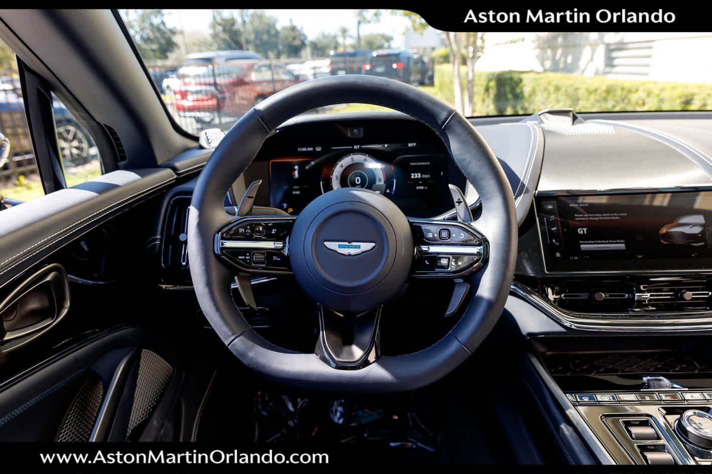 2025 Aston Martin DBX 707