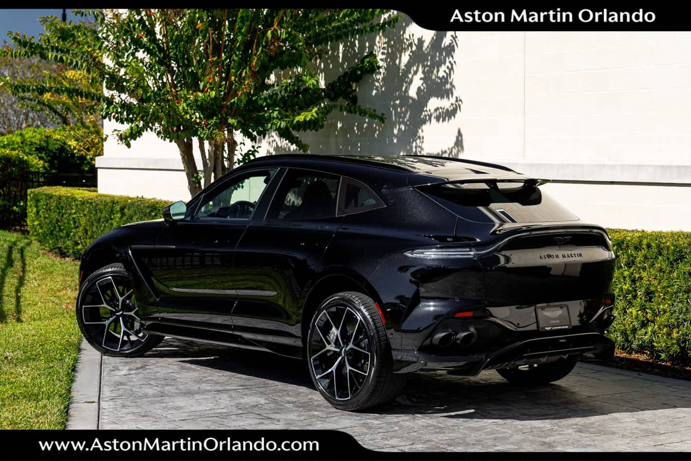 2025 Aston Martin DBX 707