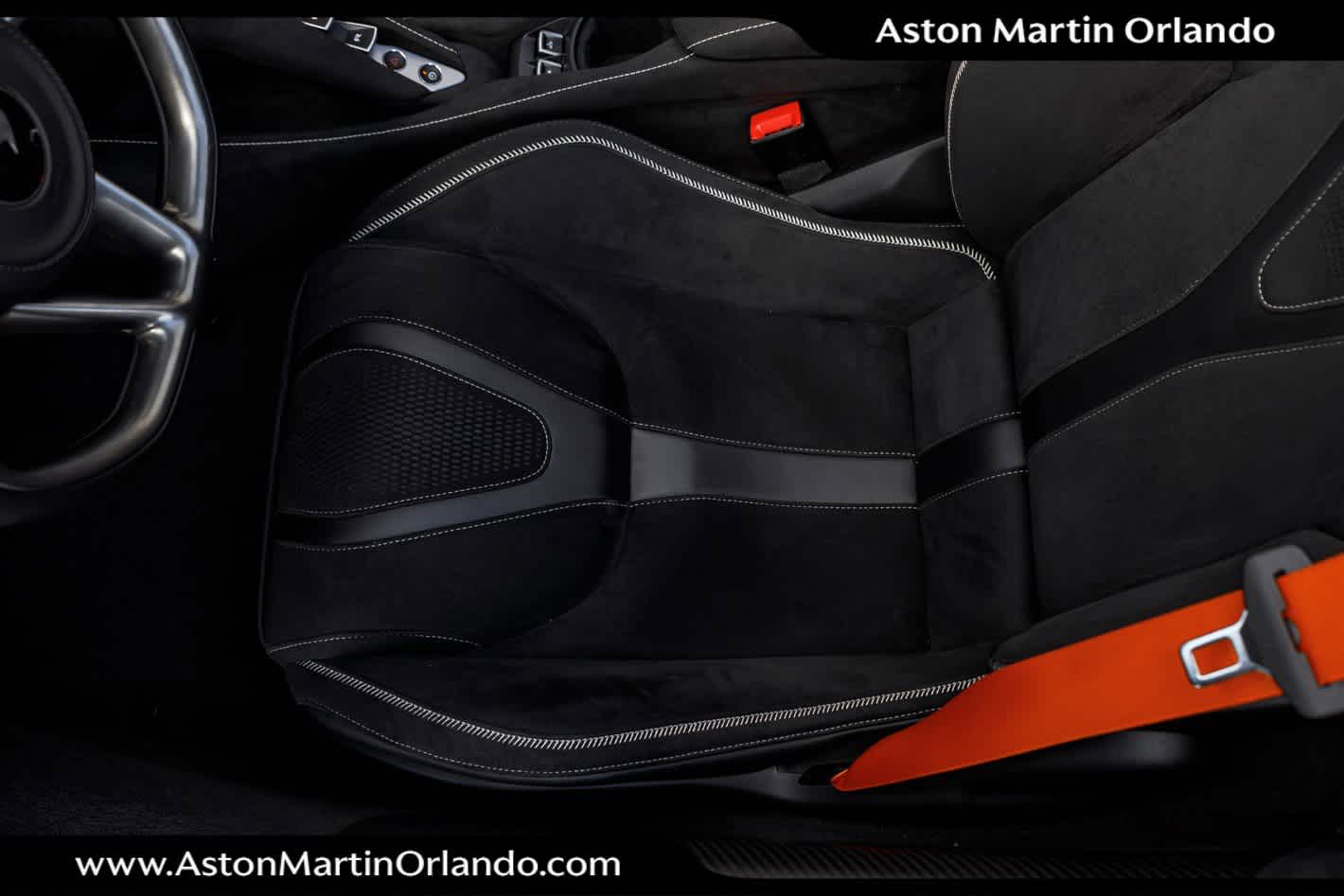 2024 McLaren 750S Base