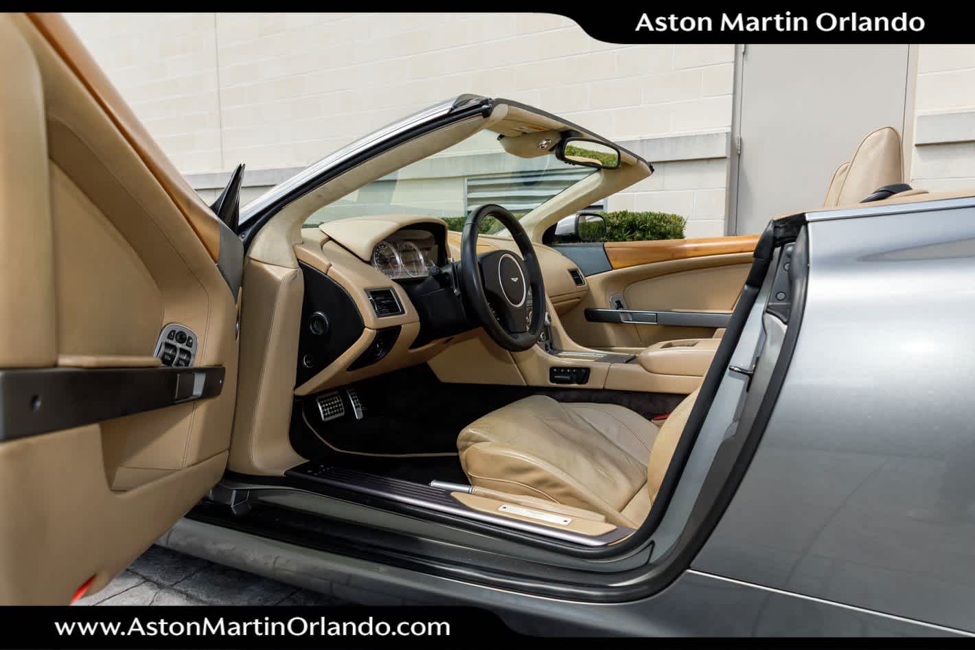 2009 Aston Martin DB9 Base