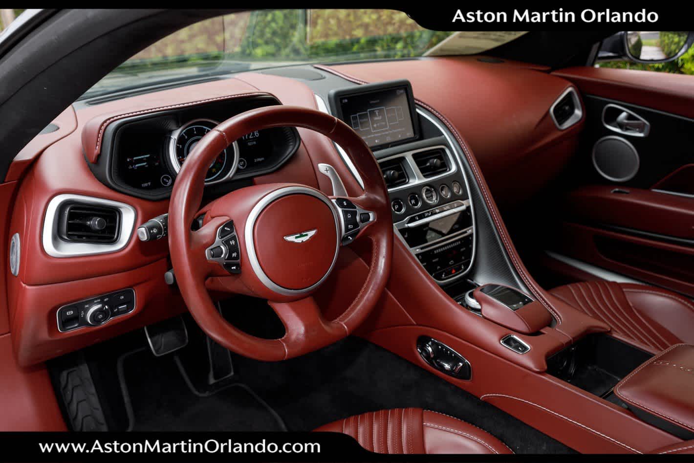 2021 Aston Martin DB11 V8