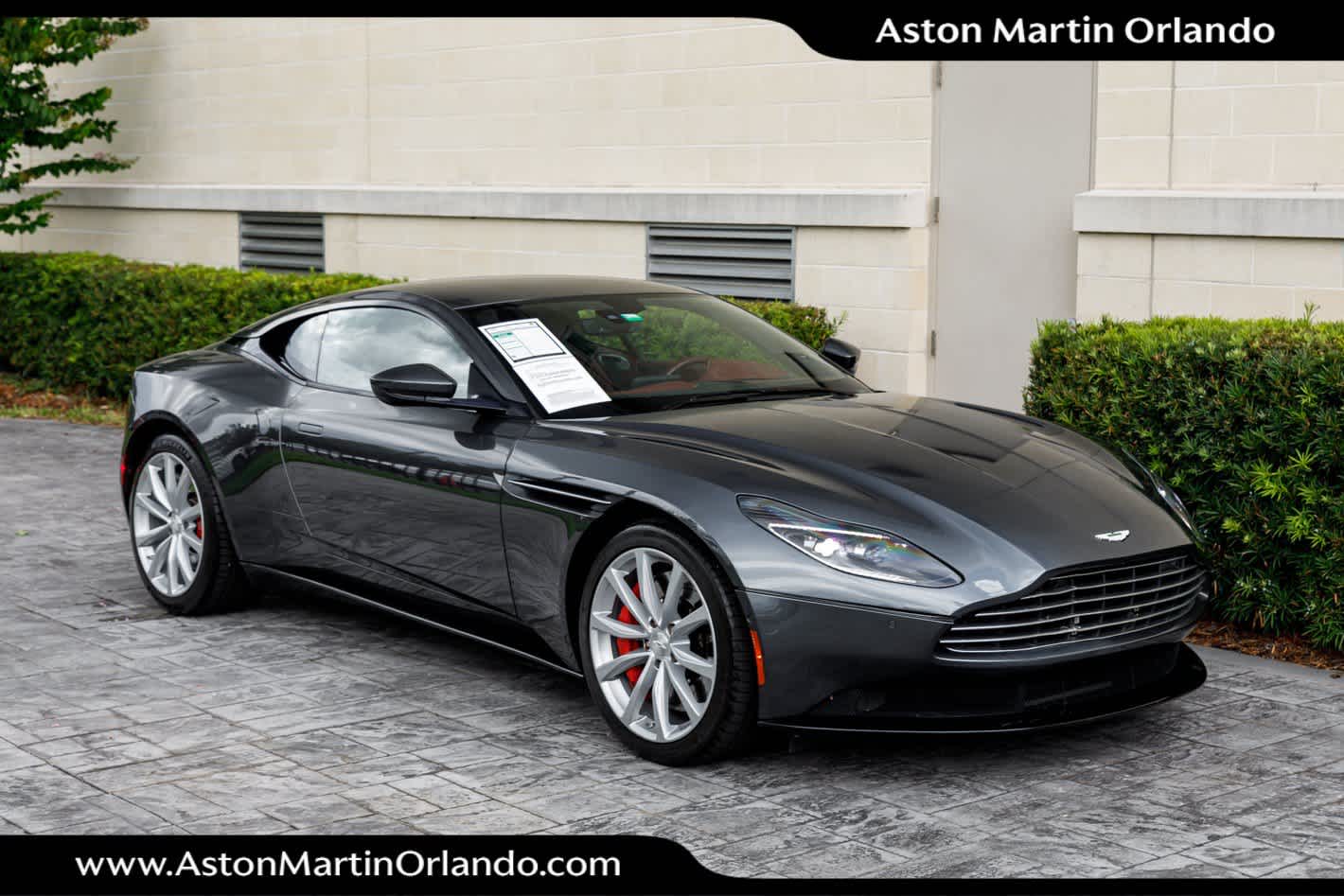 2021 Aston Martin DB11 V8