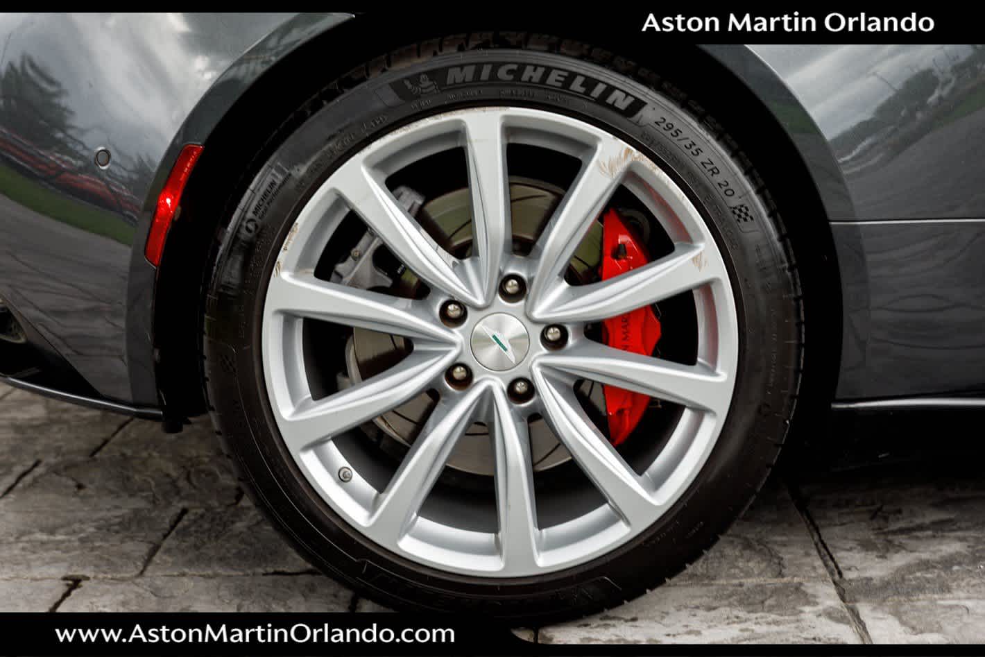 2021 Aston Martin DB11 V8