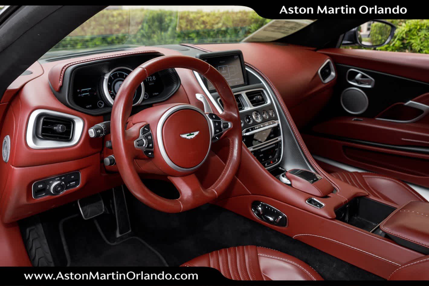 2021 Aston Martin DB11 V8