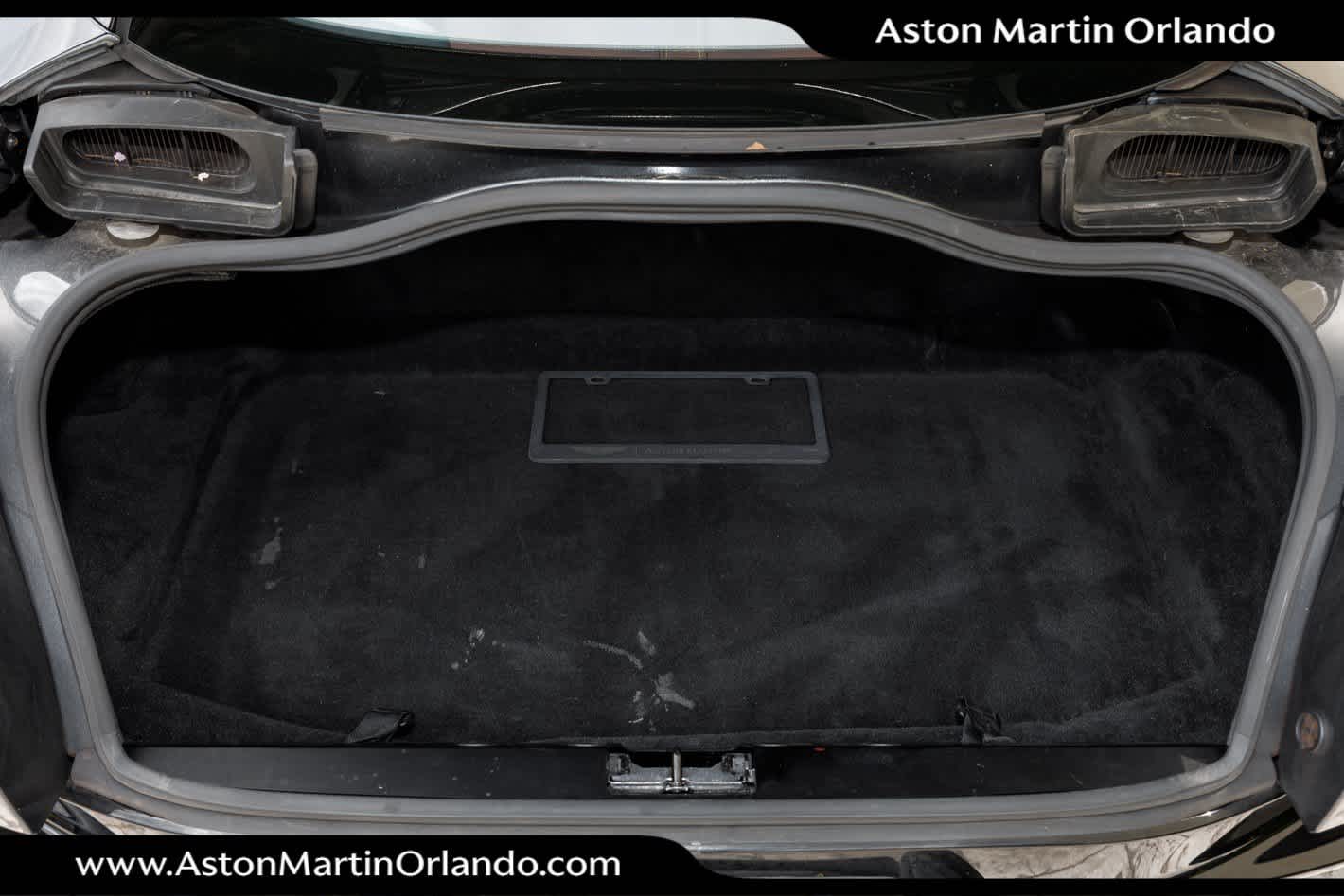 2021 Aston Martin DB11 V8