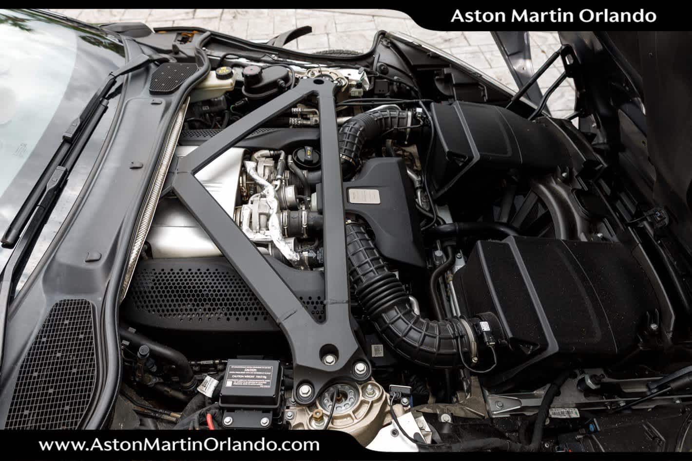 2021 Aston Martin DB11 V8