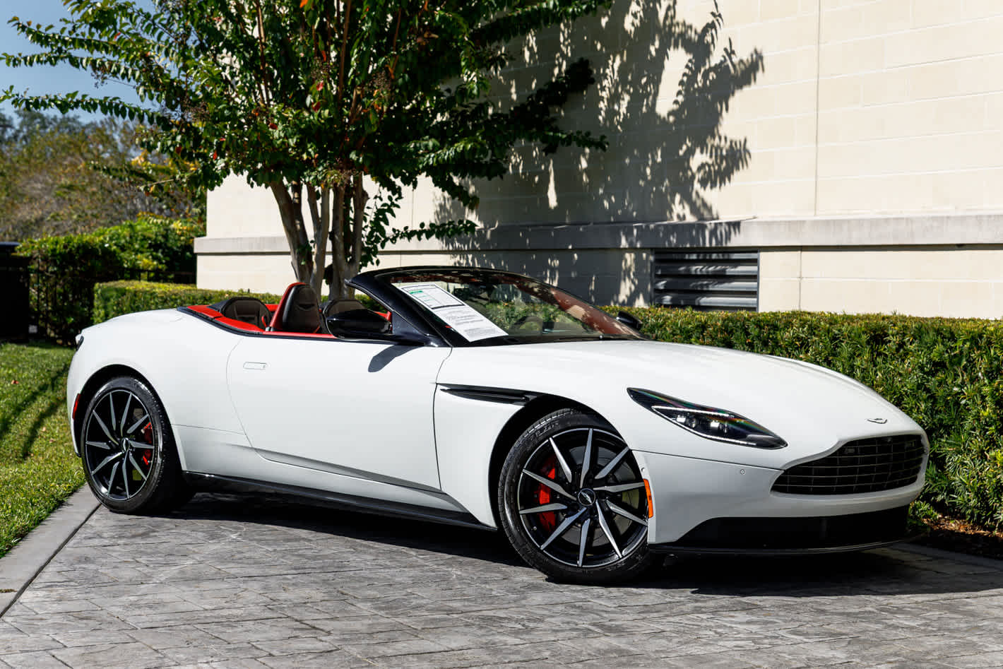 2019 Aston Martin DB11 Base