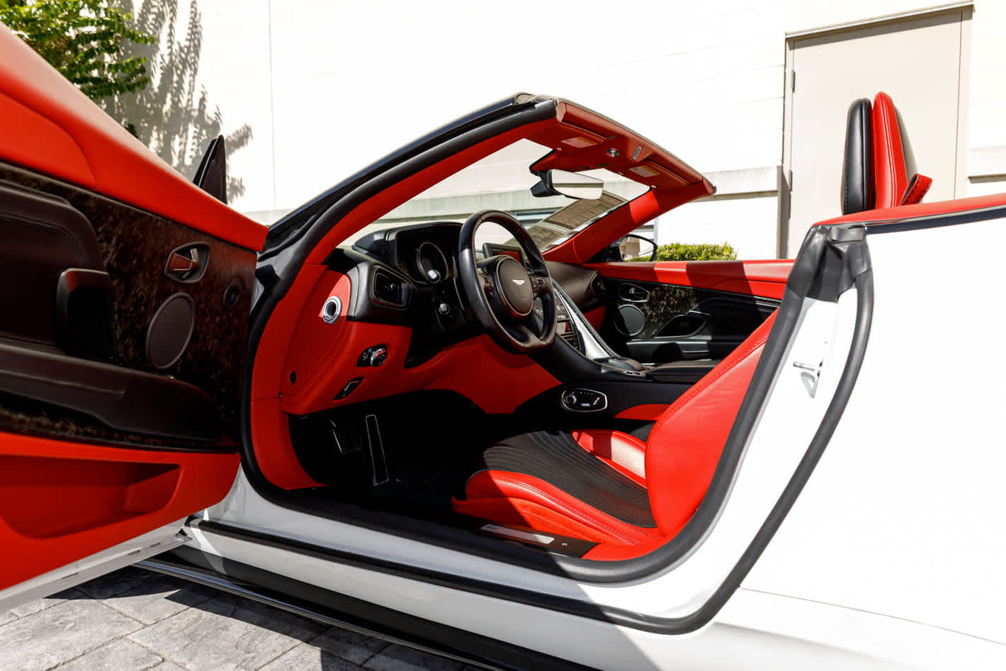 2019 Aston Martin DB11 Base