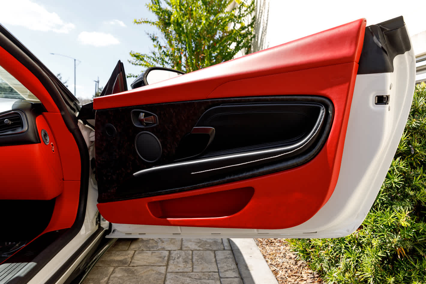 2019 Aston Martin DB11 Base