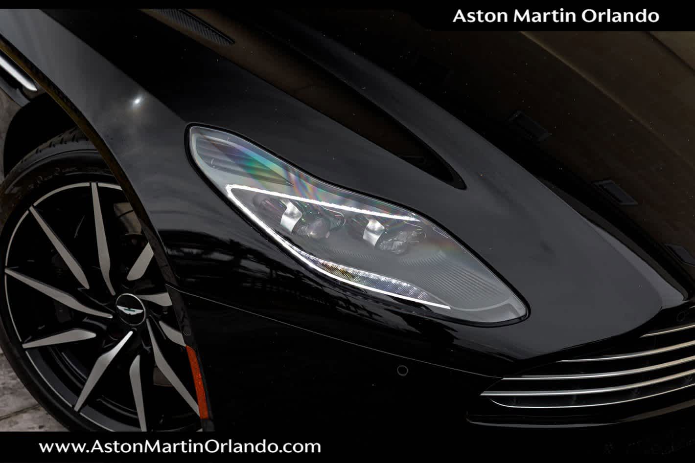 2019 Aston Martin DB11 Base