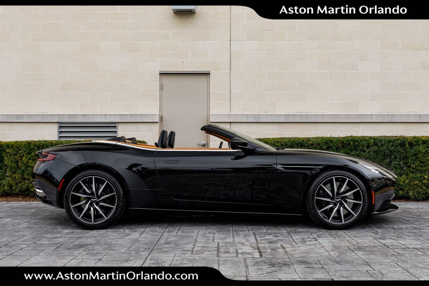 2019 Aston Martin DB11 Base