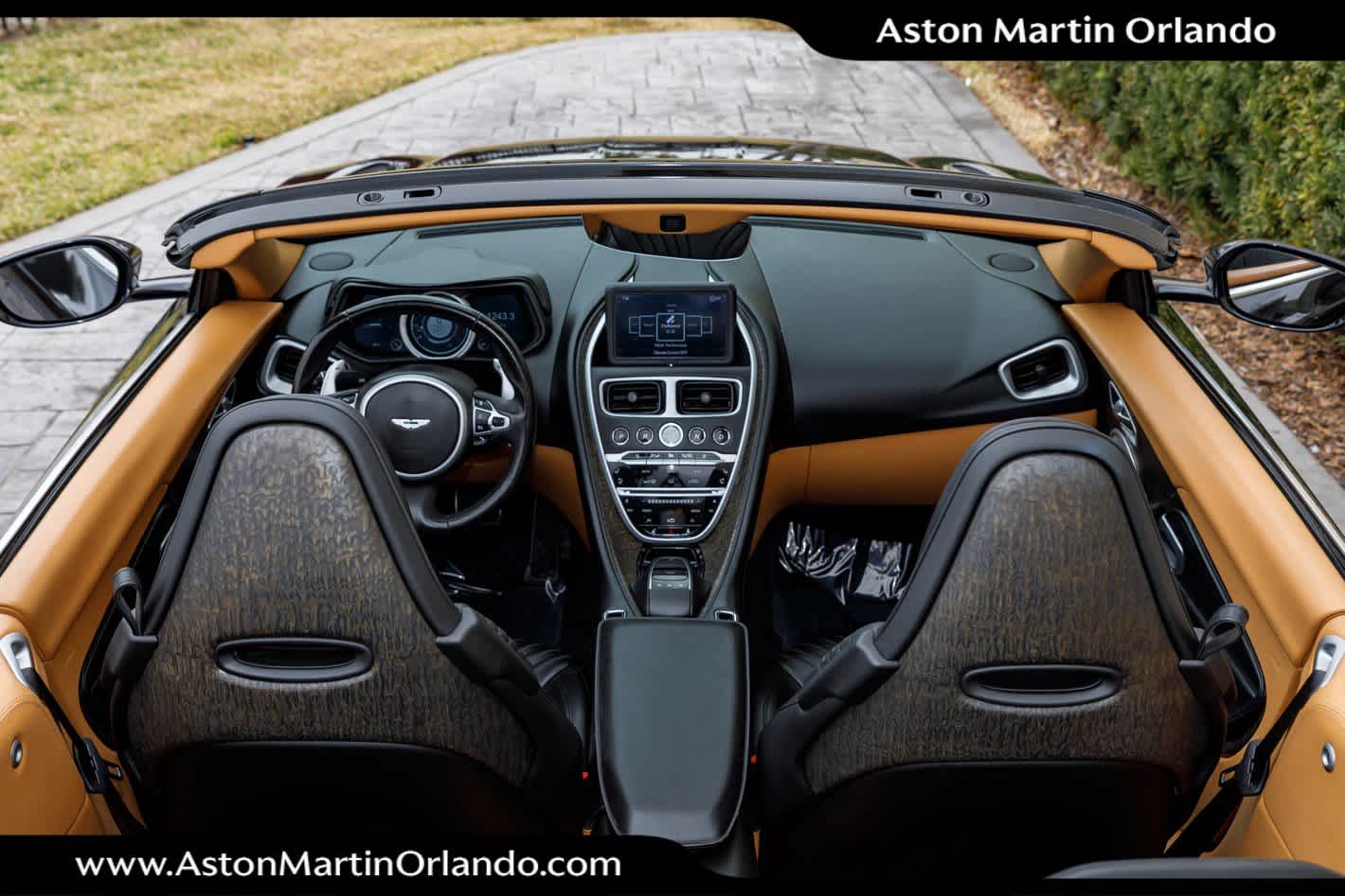 2019 Aston Martin DB11 Base
