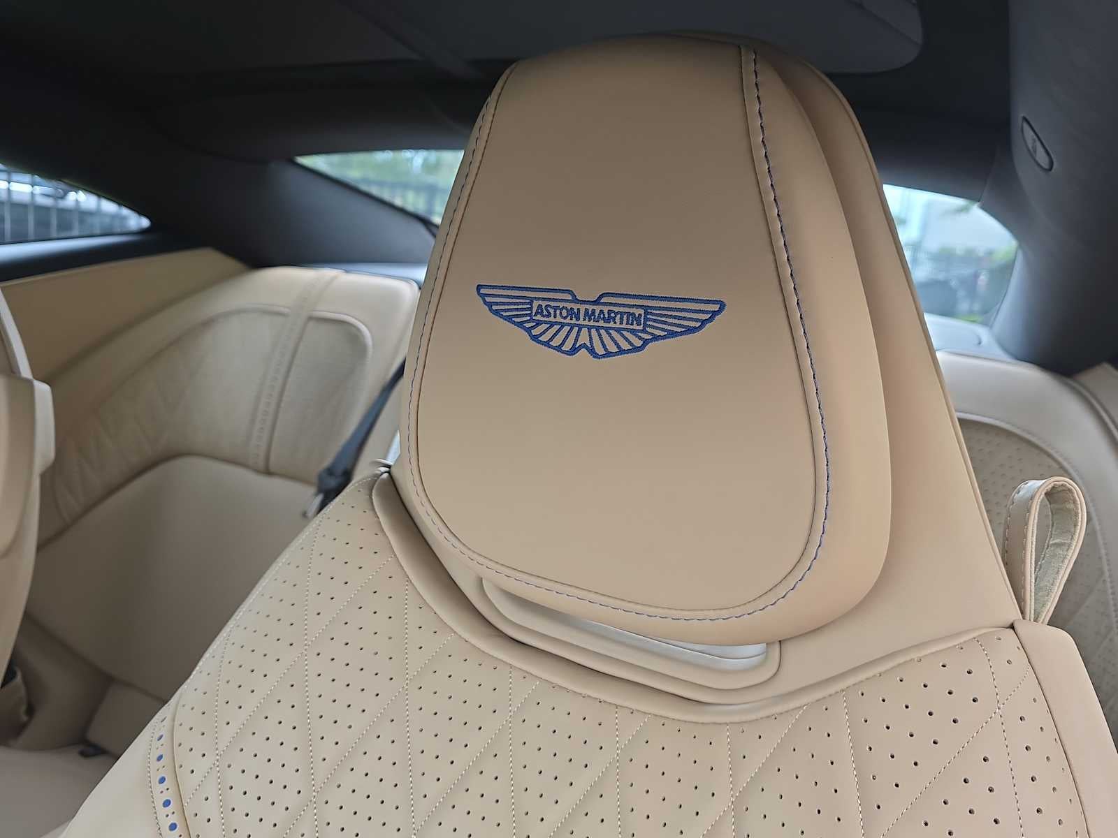 2024 Aston Martin DB12 Base