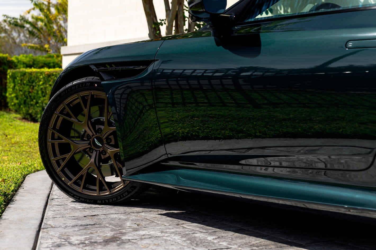 2026 Aston Martin DB12 Base