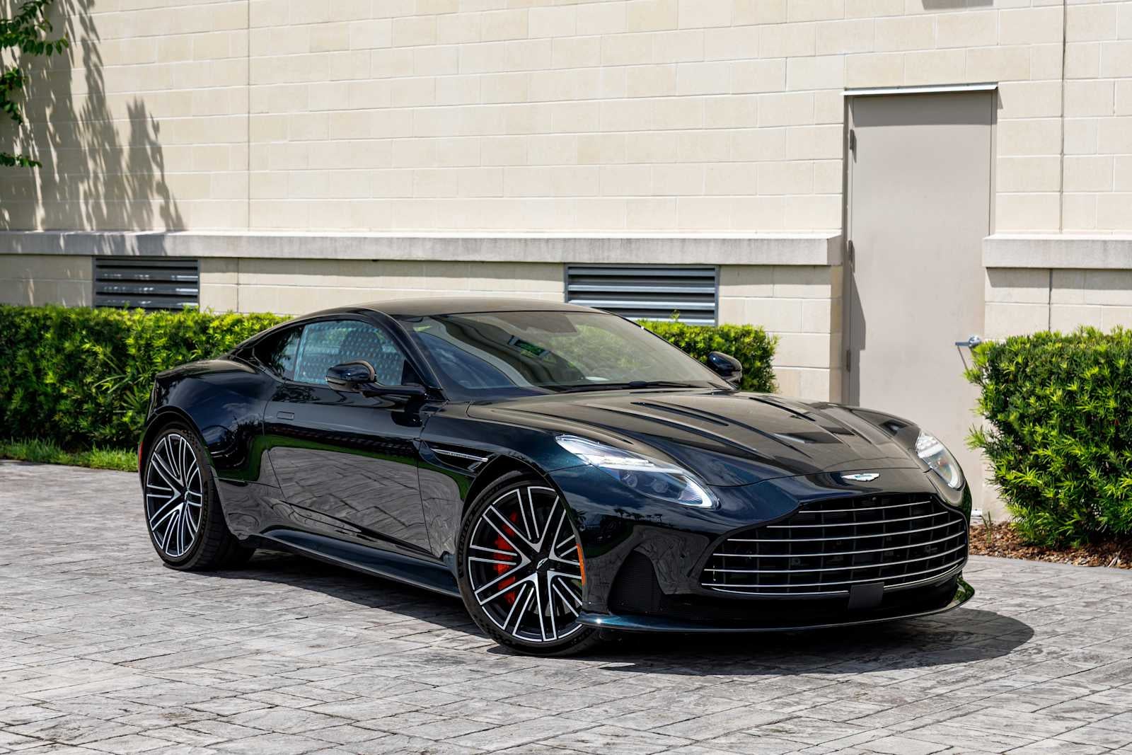 2024 Aston Martin DB12 Base