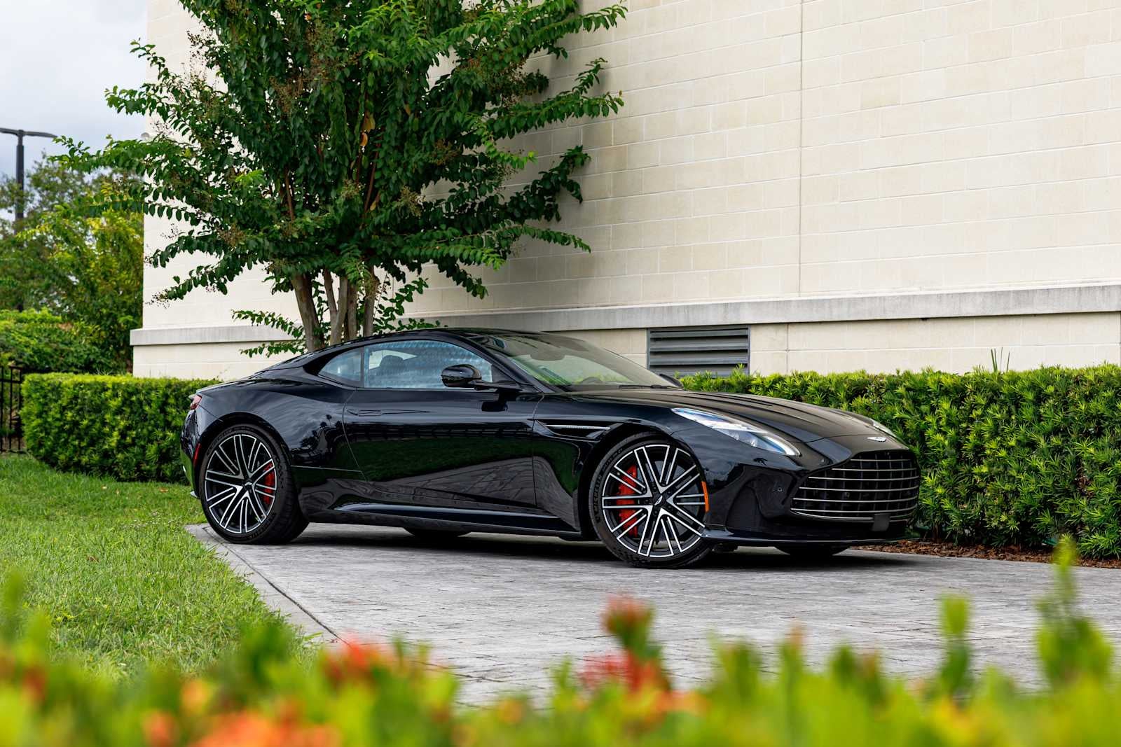 2024 Aston Martin DB12 Base