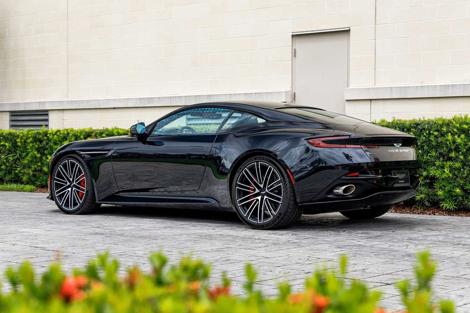 2024 Aston Martin DB12 Base
