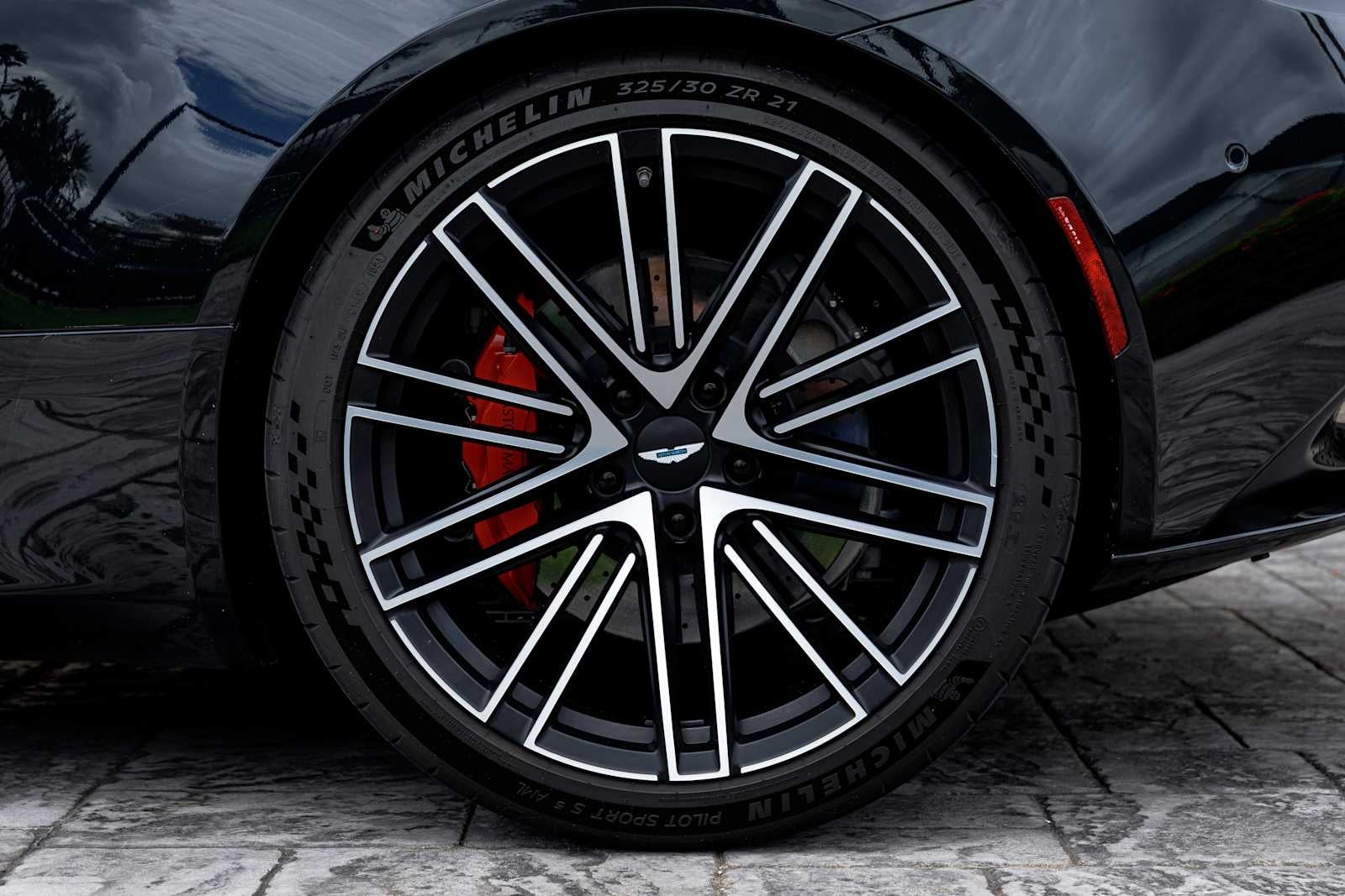 2024 Aston Martin DB12 Base