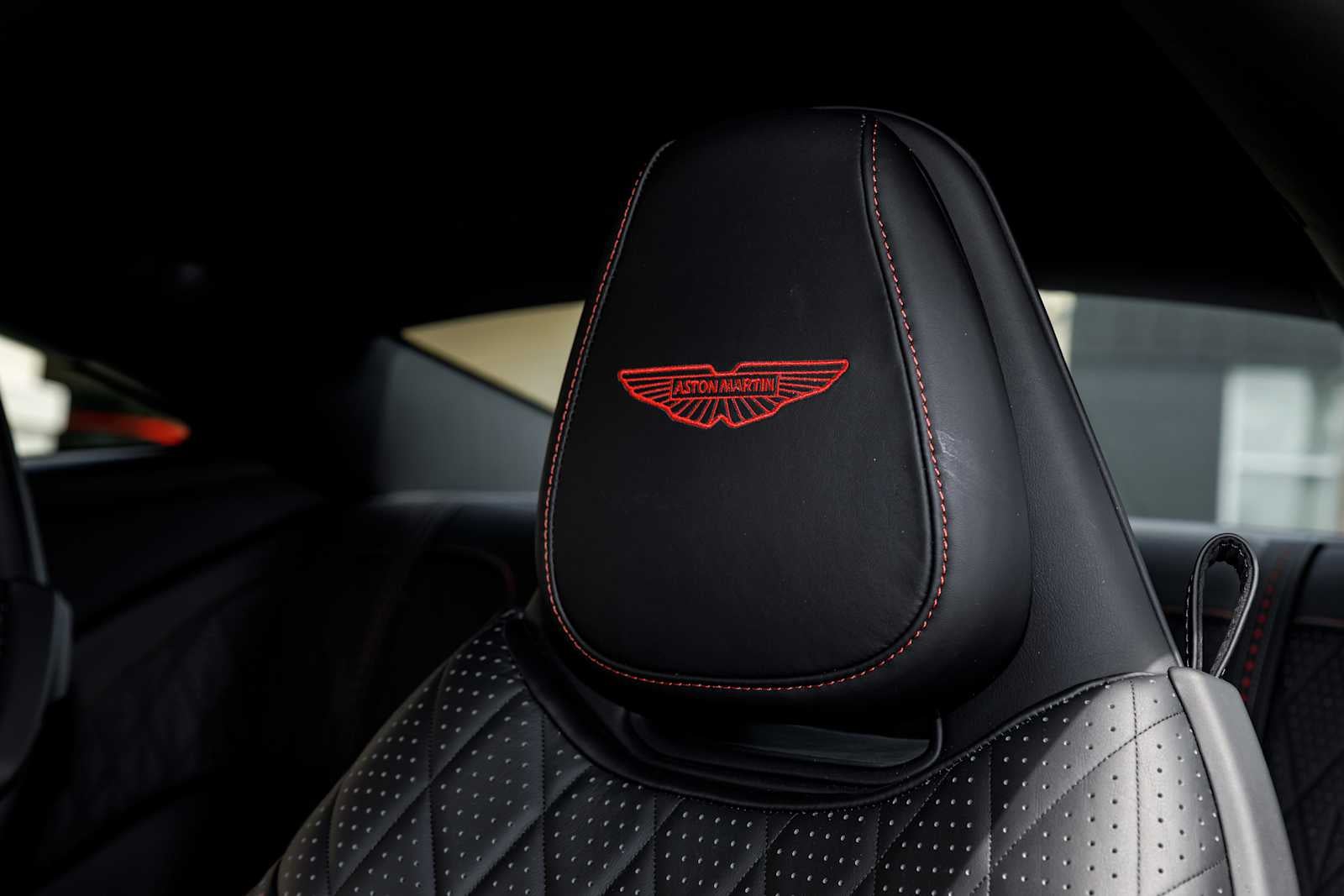 2024 Aston Martin DB12 Base