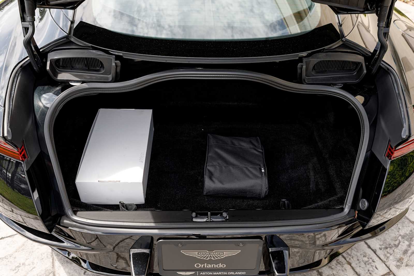 2024 Aston Martin DB12 Base