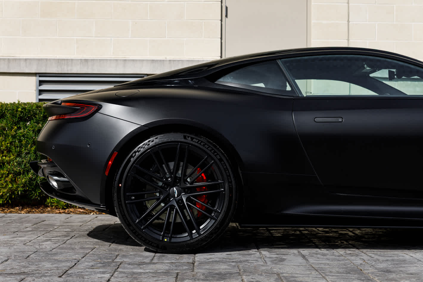2026 Aston Martin DB12 Base