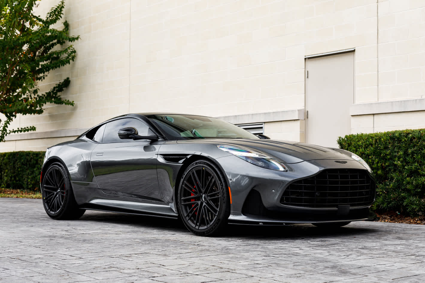 2024 Aston Martin DB12 Base