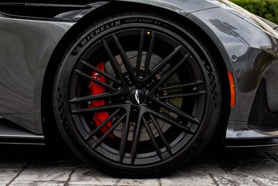 2024 Aston Martin DB12 Base