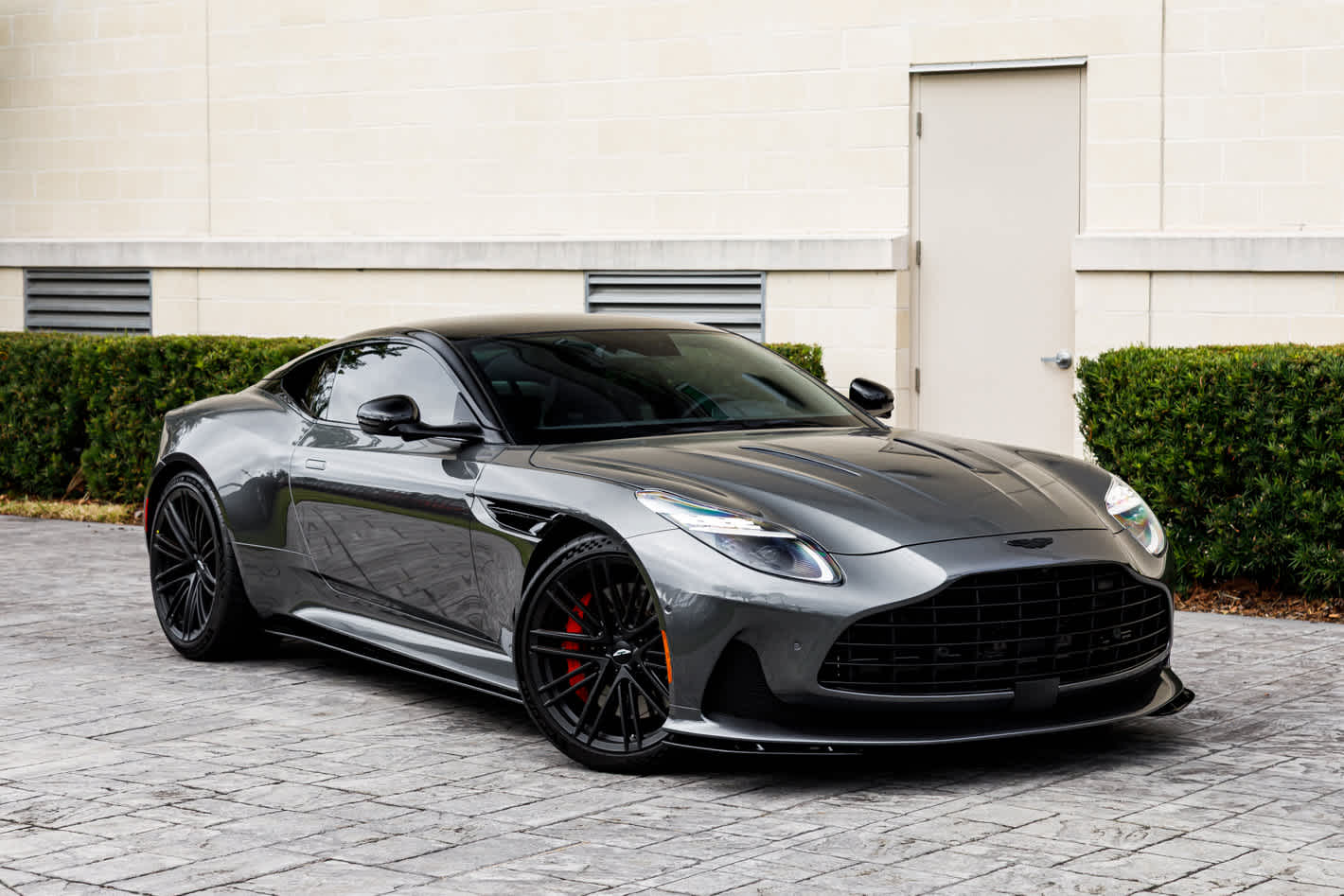 2024 Aston Martin DB12 Base