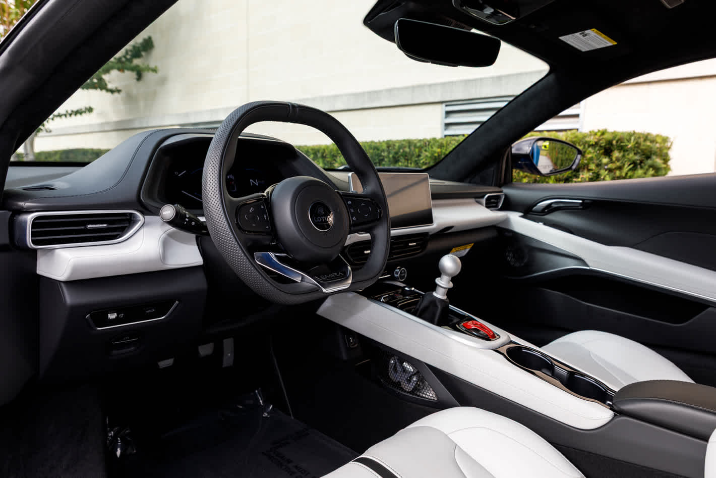 2024 Aston Martin DB12 Base