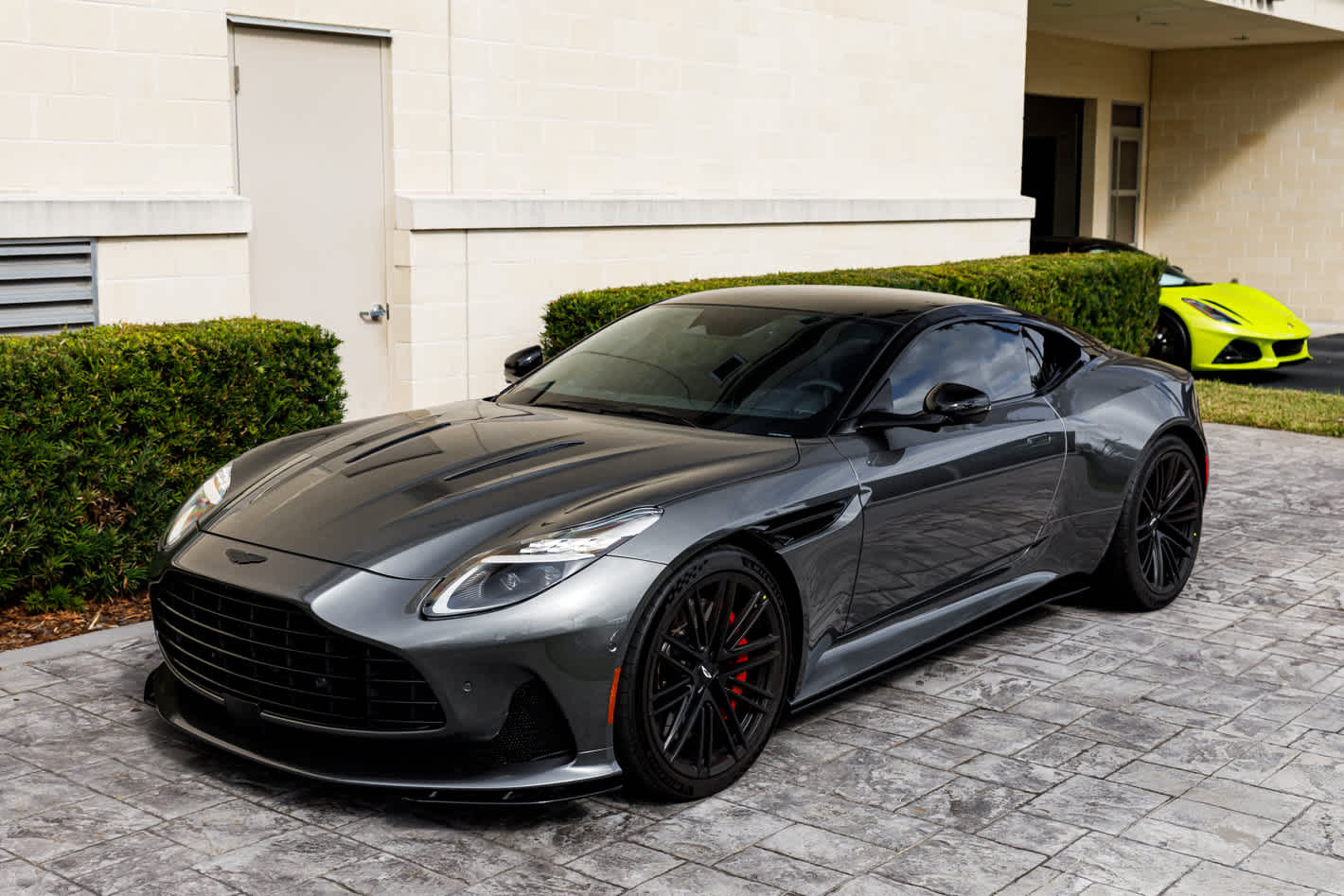 2024 Aston Martin DB12 Base