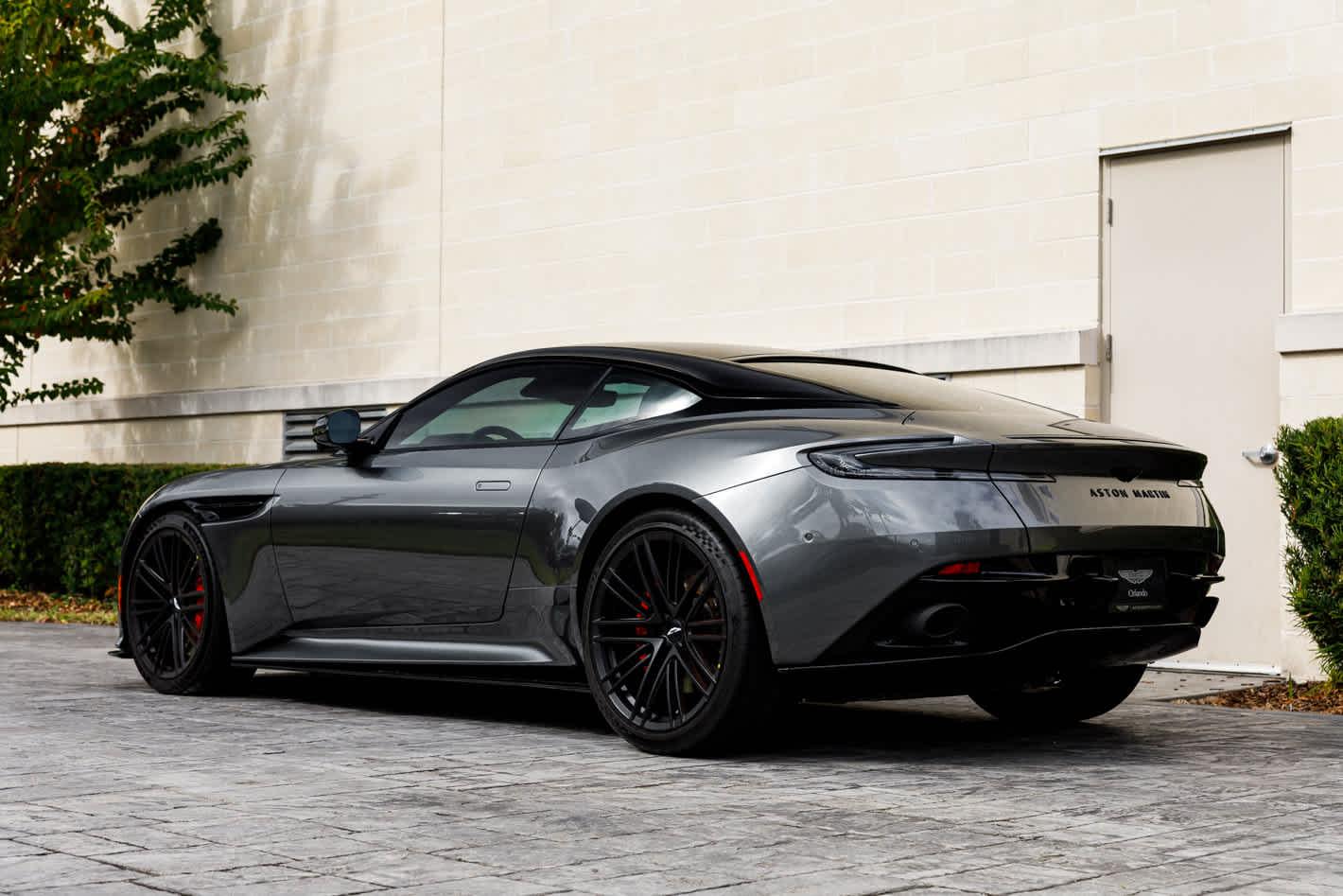 2024 Aston Martin DB12 Base