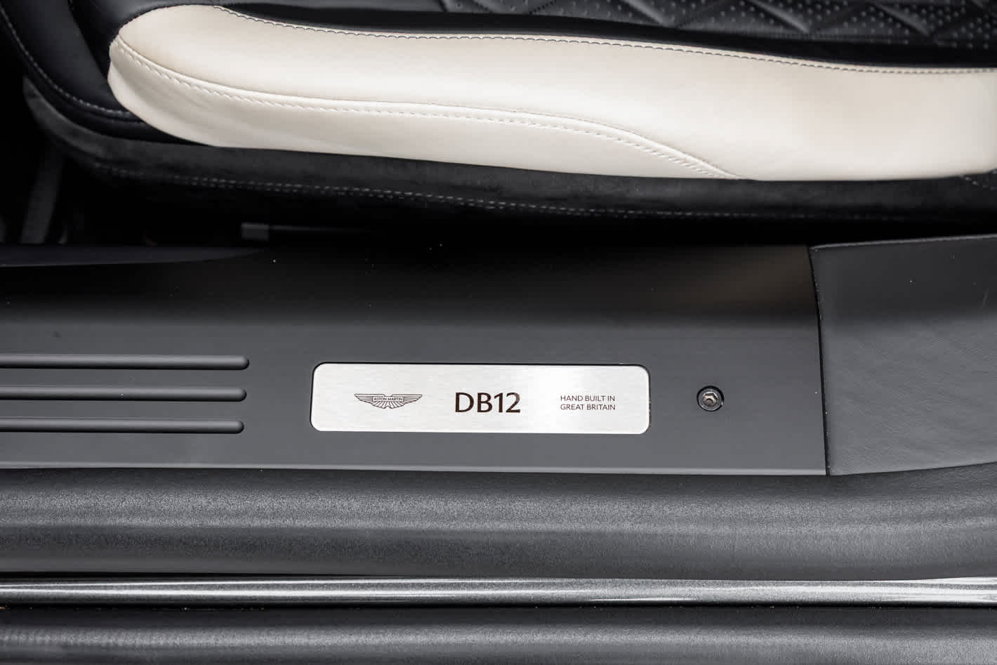 2024 Aston Martin DB12 Base