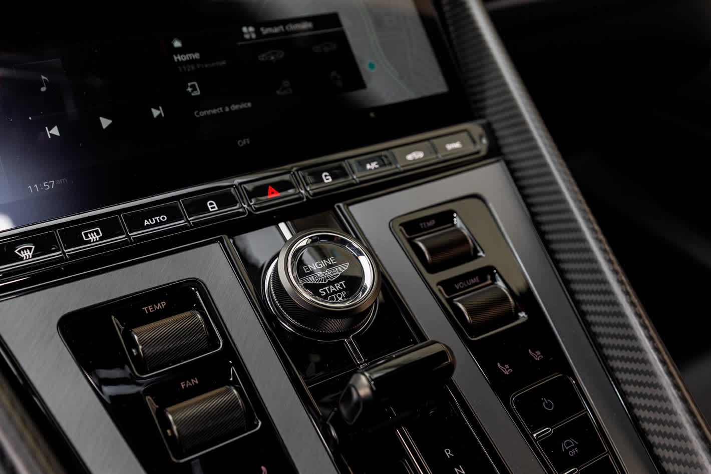 2024 Aston Martin DB12 Base