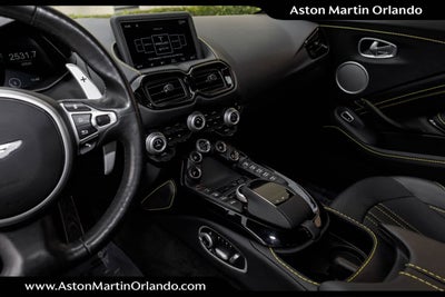 2022 Aston Martin Vantage Base
